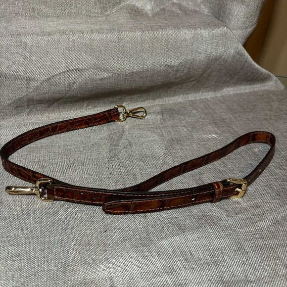 Michael Kors Brown Crocodile Replacement Adjustable Crossbody Strap - Picture 6 of 9
